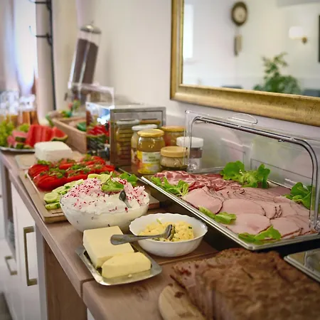 فندق مبيت وإفطار Oraz 3*