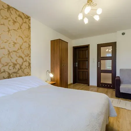 Oraz فندق مبيت وإفطار Mycyny